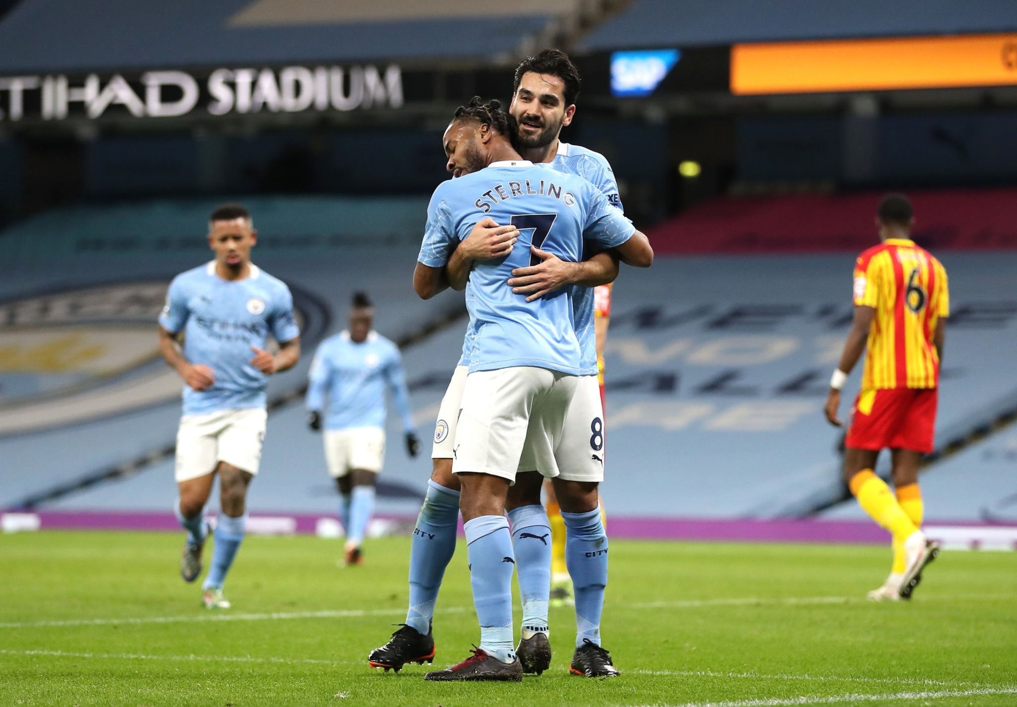 [赛后]TES 2-1 BLG：惊天大翻盘！TES逆风不颓韧性拉满绝境一波50亮1020回复.